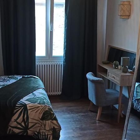 Petite Maison De Bourg Proche A84 Ducey-Les Cheris Exterior foto